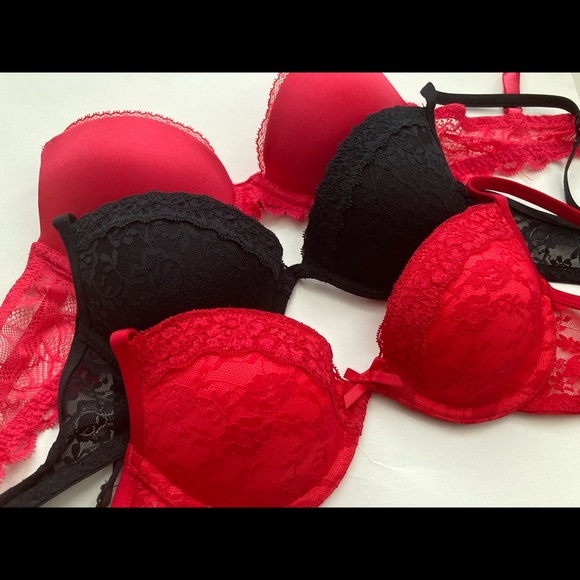 NWOT Push-up Bra Bundle. Calvin Klein & La Senza Convertible Straps 32A.
